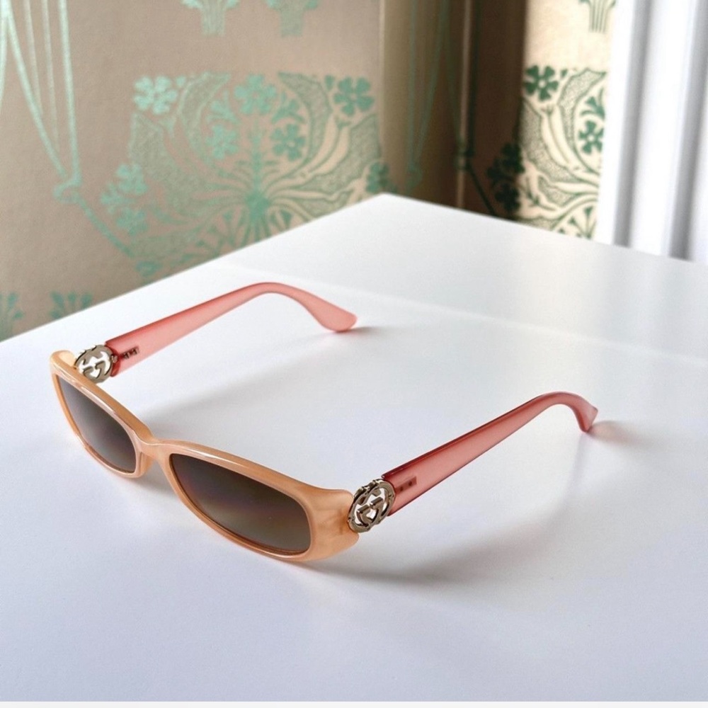 Gucci Peach Pink Gradient Oval Sunglasses with Gold Logo
